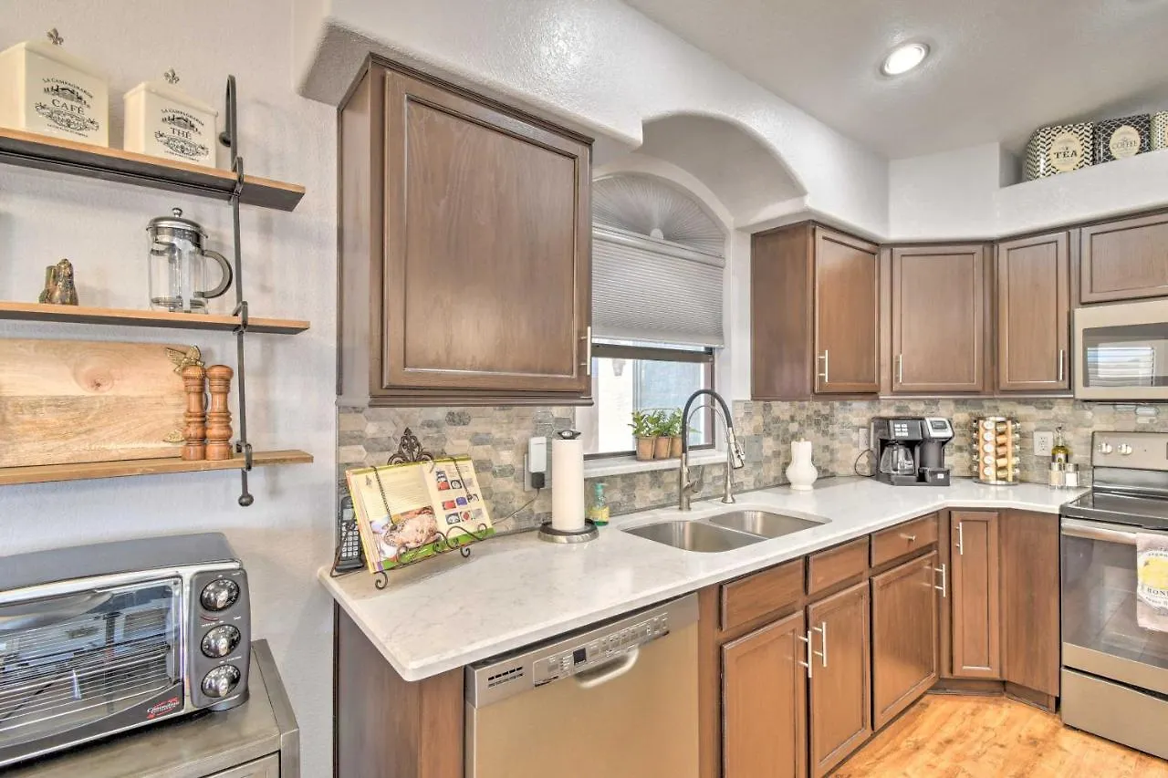 Updated Glendale Abode With Patio And Grilling Station فينيكس 0*,
